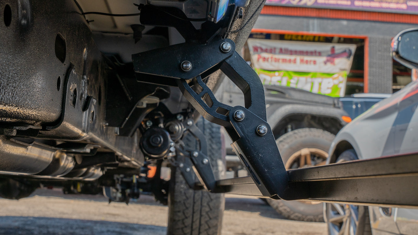 SoFlo (18-24) JL Wrangler Power Steps
